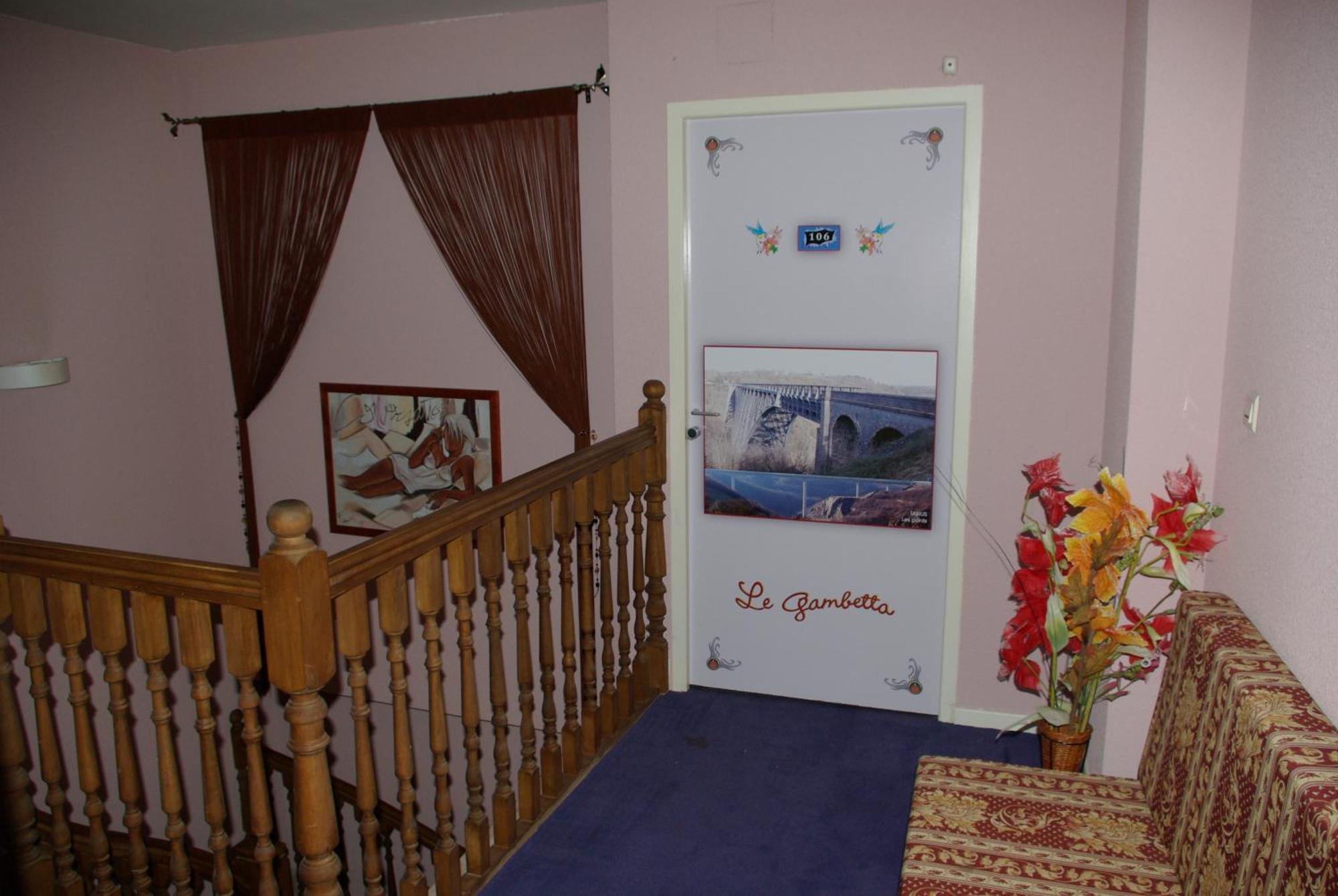Hotel Le Gambetta Carmaux Экстерьер фото